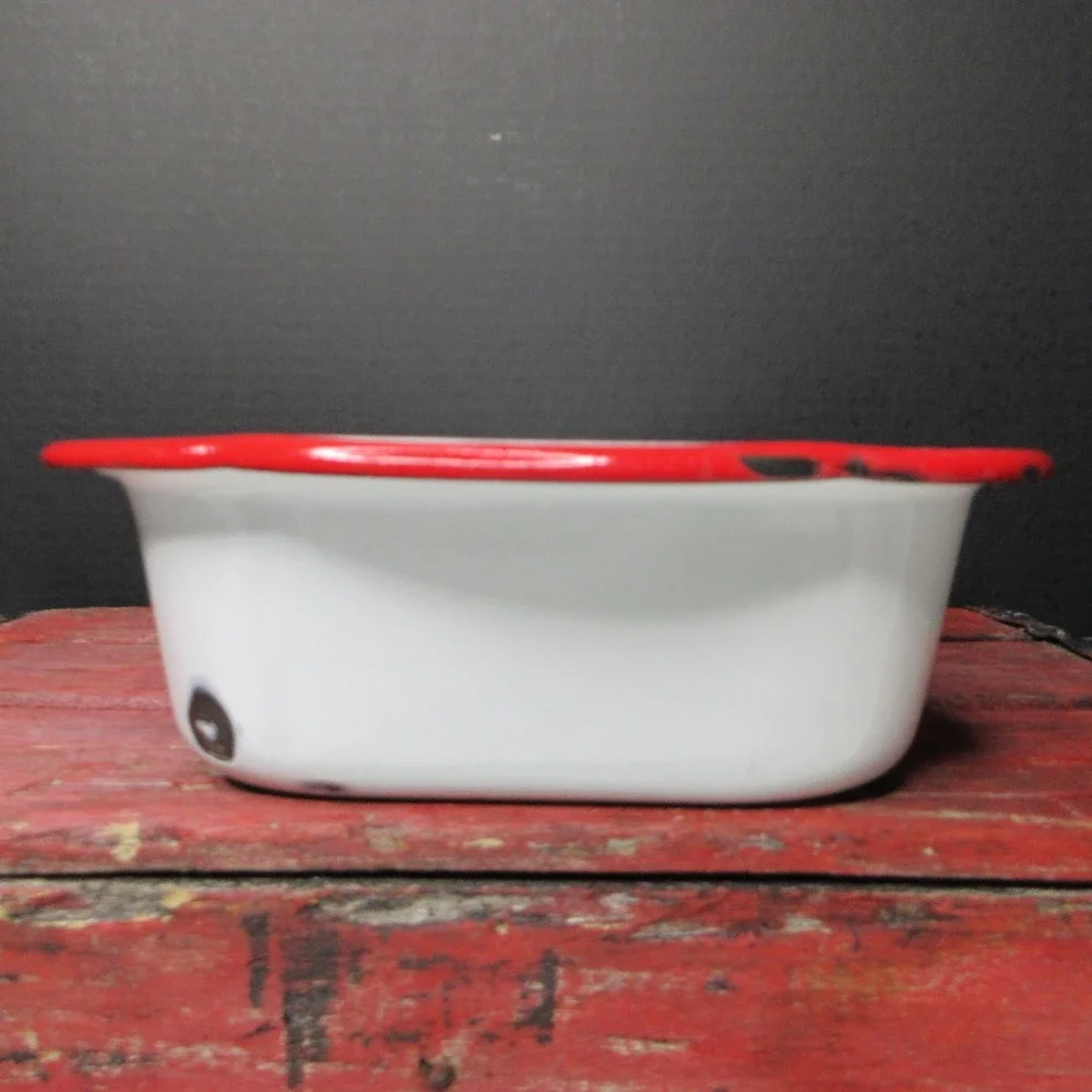Vintage White Enamelware Rectangular Pan Red Rim Primitive Farmhouse Decor